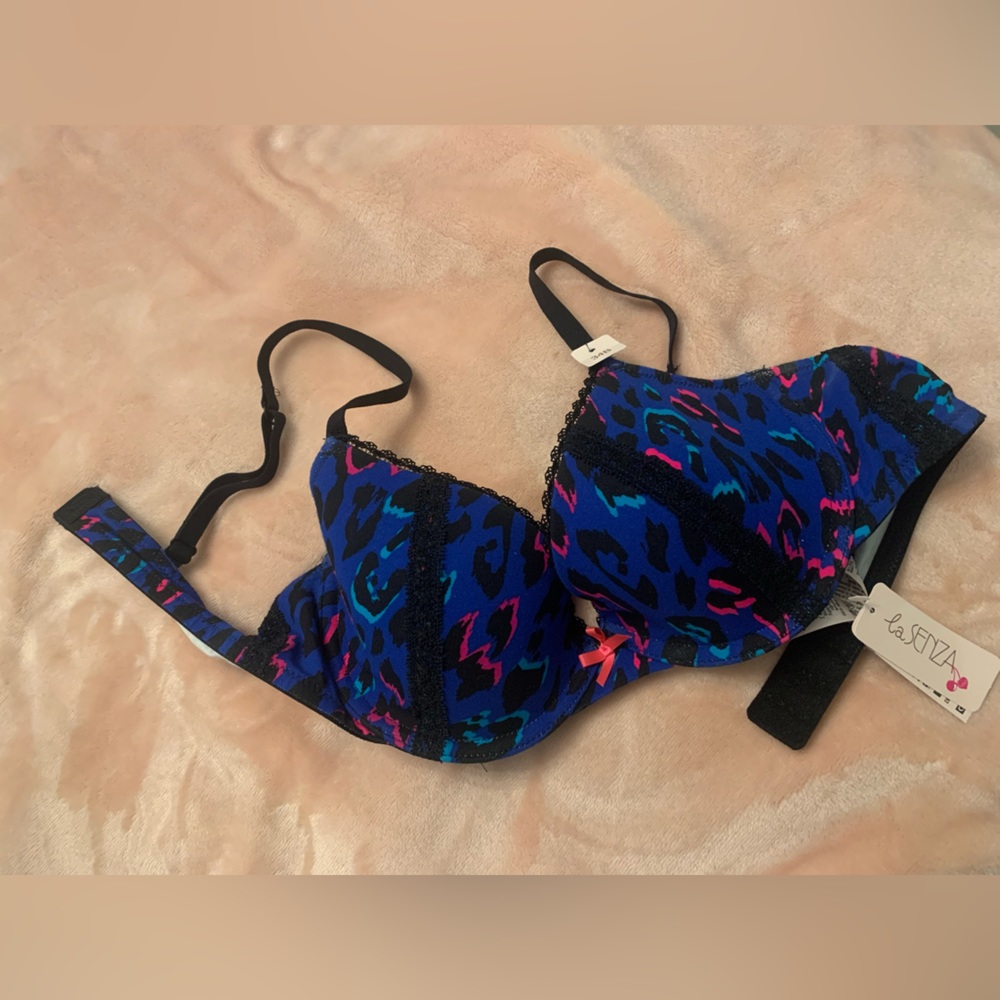 La SENZA Bra